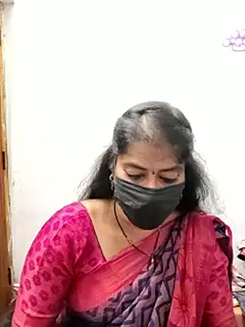 Snapshot of tamil_Sigappu_Roja chatting on February 18, 2026, 1:29 pm tamil Sigappu Roja online show from February 18, 2026, 1:29 pm