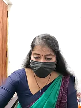 Snapshot of tamil_Sigappu_Roja chatting on February 19, 2026, 1:40 pm tamil Sigappu Roja online show from February 19, 2026, 1:40 pm