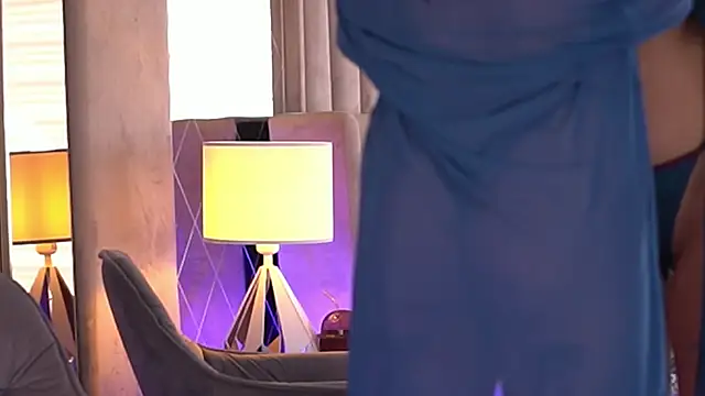 Snapshot of FrancescaDante chatting on October 1, 2025, 6:08 am FrancescaDante online show from October 1, 2025, 6:08 am