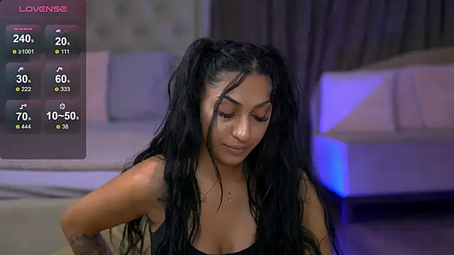 EmaHallee online show from September 23, 2025, 6:38 am