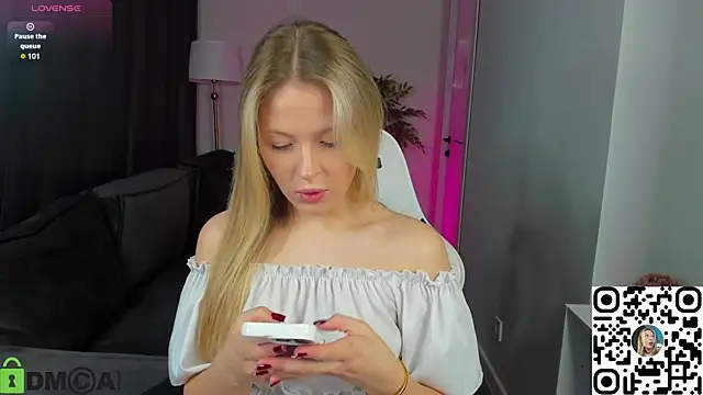 Margo-pvt online show from November 15, 2025, 1:03 am