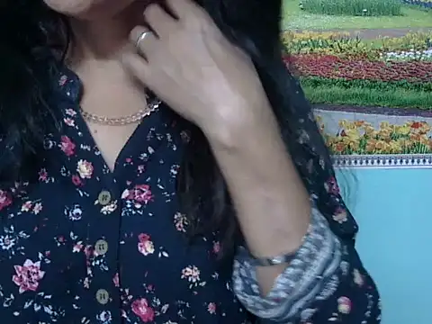 Lovely bhabhi143 online show from May 4, 2026, 6:09 am