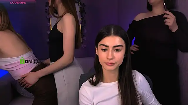 nekky mouse online show from January 5, 2026, 5:27 pm