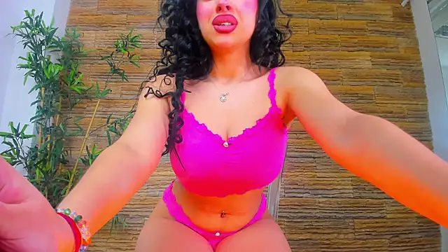 Cupcake Izzy online show from March 9, 2026, 5:33 am