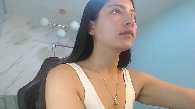 victoria hernandez t  online show from July 10, 2026, 1:36 pm