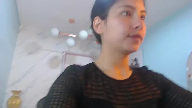 victoria hernandez t  online show from July 31, 2026, 1:10 pm