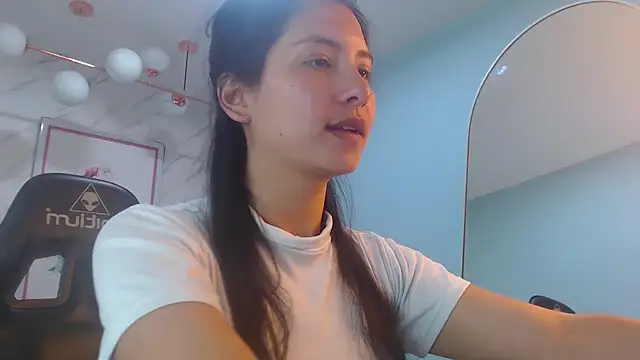 victoria hernandez t  online show from August 1, 2026, 1:21 pm