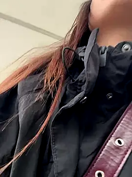 KissMeEva online show from September 27, 2025, 8:08 am