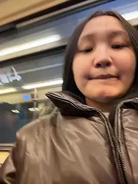 KissMeEva online show from October 24, 2025, 2:46 pm