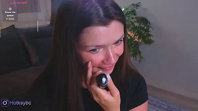 Snapshot of Hot_ksy chatting on September 22, 2025, 6:43 pm Hot ksy online show from September 22, 2025, 6:43 pm