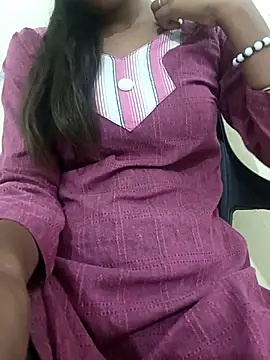 Snapshot of Alia-00 chatting on September 24, 2025, 4:05 am Alia-00 online show from September 24, 2025, 4:05 am