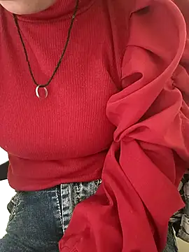 Snapshot of Alia-00 chatting on October 29, 2025, 4:15 am Alia-00 online show from October 29, 2025, 4:15 am