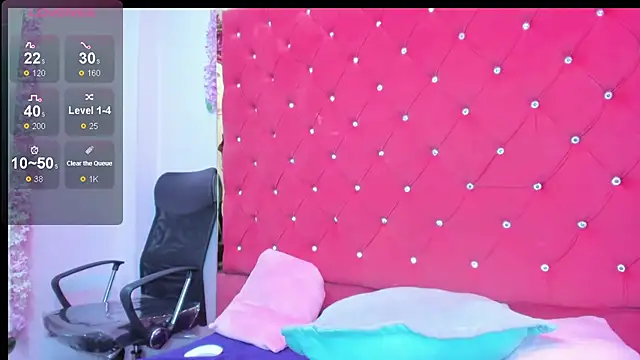 Miaa Davis  online show from March 18, 2026, 2:37 am