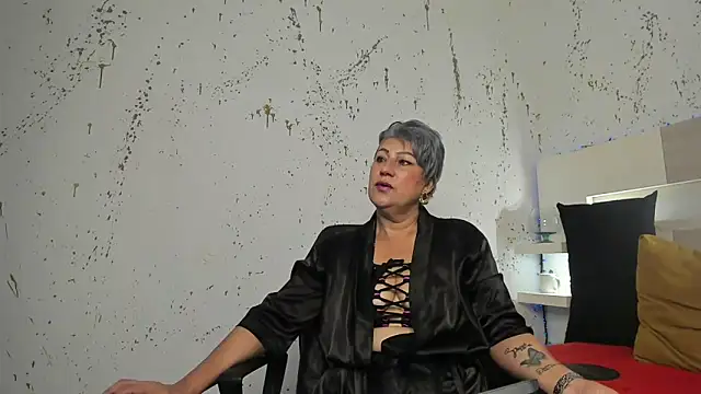 Snapshot of JaddeWalker chatting on October 5, 2025, 11:30 am JaddeWalker online show from October 5, 2025, 11:30 am