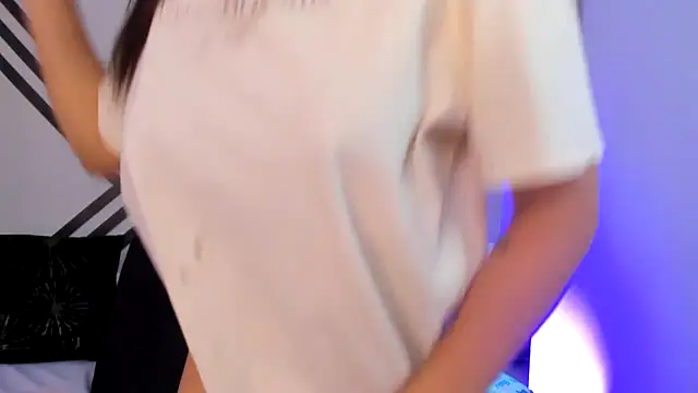 Snapshot of MadissonScotts chatting on October 17, 2025, 11:46 am MadissonScotts online show from October 17, 2025, 11:46 am