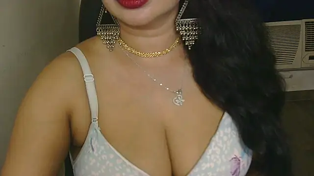 Snapshot of QUEEN_SAKHI- chatting on September 19, 2025, 9:37 pm QUEEN SAKHI- online show from September 19, 2025, 9:37 pm