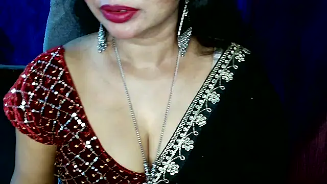 QUEEN SAKHI- online show from May 12, 2026, 4:59 pm