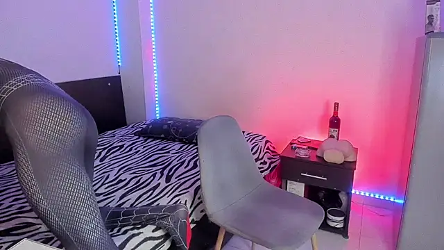 CamCumBoy online show from September 25, 2025, 9:46 am