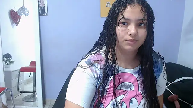 penelope gucci1 online show from October 7, 2025, 11:51 am