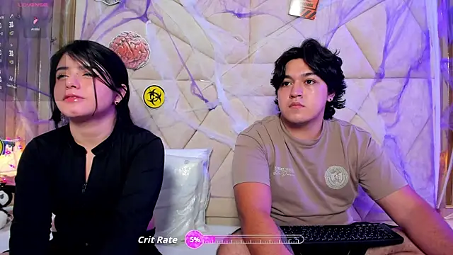 EmilyANDrew  online show from October 21, 2025, 4:35 am