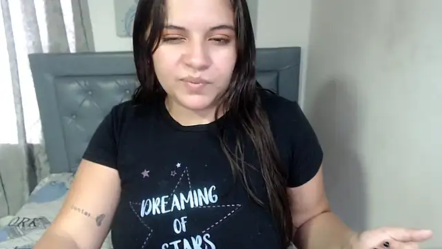 Snapshot of sarah_aguilar chatting on April 11, 2026, 6:45 pm sarah aguilar online show from April 11, 2026, 6:45 pm