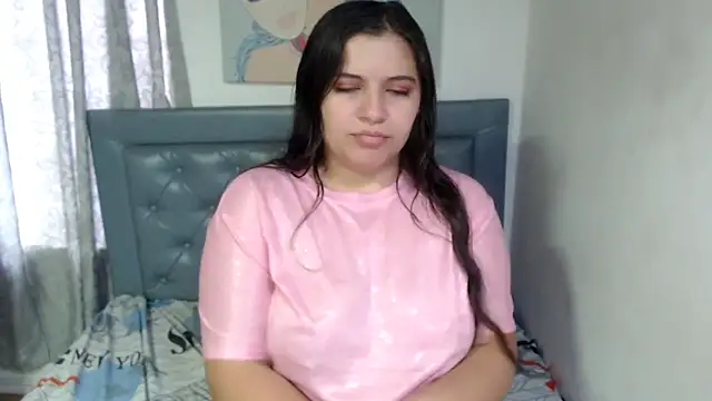Snapshot of sarah_aguilar chatting on April 17, 2026, 2:20 pm sarah aguilar online show from April 17, 2026, 2:20 pm