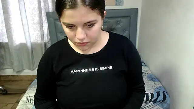 Snapshot of sarah_aguilar chatting on April 28, 2026, 2:55 pm sarah aguilar online show from April 28, 2026, 2:55 pm