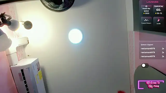 samantamilk6 online show from October 31, 2025, 11:55 am