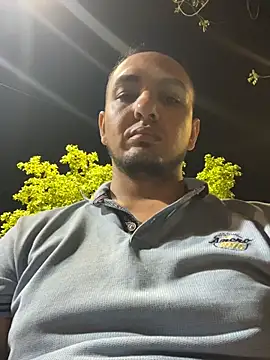 Snapshot of Alejand276765 chatting on October 24, 2025, 12:41 am Alejand276765 online show from October 24, 2025, 12:41 am