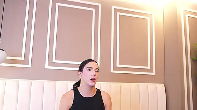 Ariaa Isabell online show from May 9, 2026, 12:54 pm