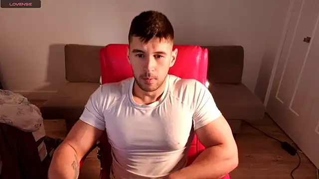 Snapshot of Sand0w chatting on September 17, 2025, 5:14 pm Sand0w online show from September 17, 2025, 5:14 pm