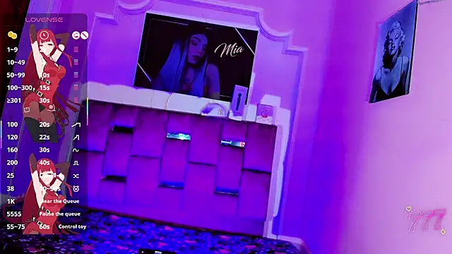 Snapshot of LADY-HOT-SEXY- chatting on June 3, 2026, 11:10 pm LADY-HOT-SEXY- online show from June 3, 2026, 11:10 pm