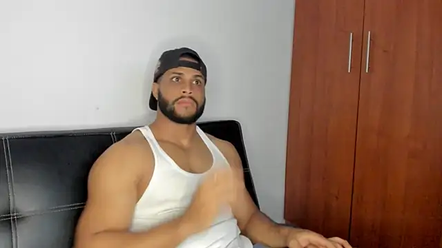 Pier Simons online show from November 21, 2025, 9:08 am