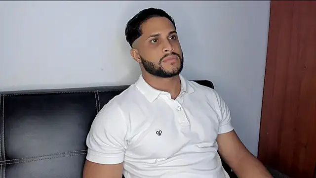 Pier Simons online show from January 6, 2026, 5:44 am