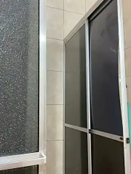 Chloe Leaozinho online show from October 12, 2025, 4:06 pm