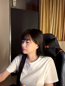  Meimeibaby  online show from October 17, 2025, 8:06 am