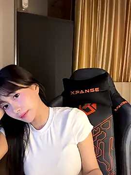  Meimeibaby  online show from October 18, 2025, 11:33 am