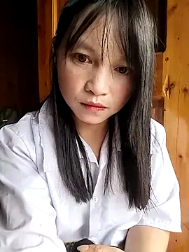 Snapshot of Tiyir597 chatting on October 1, 2025, 3:56 am Tiyir597 online show from October 1, 2025, 3:56 am