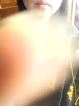 Snapshot of Tiyir597 chatting on October 8, 2025, 3:04 am Tiyir597 online show from October 8, 2025, 3:04 am