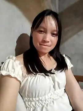 Snapshot of Tiyir597 chatting on October 25, 2025, 4:13 pm Tiyir597 online show from October 25, 2025, 4:13 pm