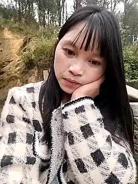 Snapshot of Tiyir597 chatting on October 26, 2025, 9:26 am Tiyir597 online show from October 26, 2025, 9:26 am