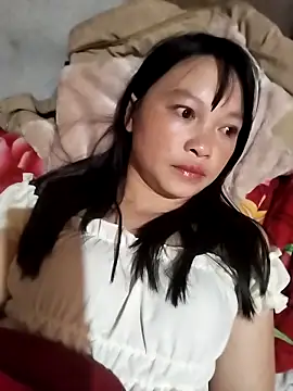 Snapshot of Tiyir597 chatting on October 31, 2025, 11:28 pm Tiyir597 online show from October 31, 2025, 11:28 pm