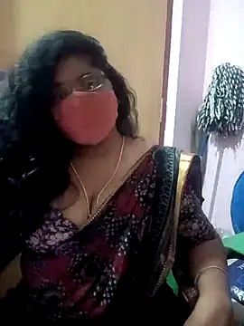 Snapshot of Jessi_25 chatting on February 6, 2026, 6:00 pm Jessi 25 online show from February 6, 2026, 6:00 pm