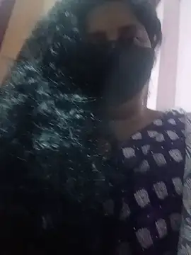 Snapshot of Jessi_25 chatting on June 18, 2026, 11:20 pm Jessi 25 online show from June 18, 2026, 11:20 pm