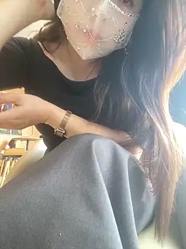 xiao-mo520 online show from September 27, 2025, 7:13 am