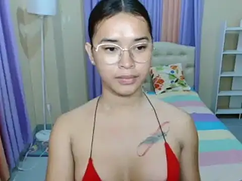 Snapshot of SeductiveAppleTS chatting on June 17, 2026, 9:12 am SeductiveAppleTS online show from June 17, 2026, 9:12 am