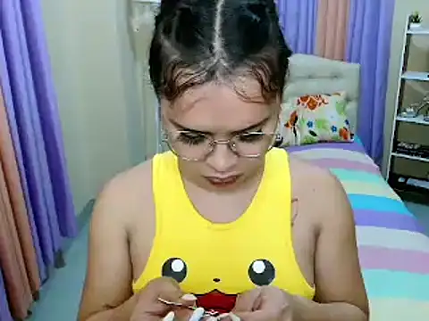 SeductiveAppleTS online show from August 5, 2026, 4:54 pm