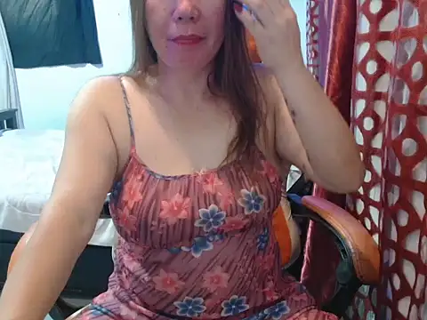 VerySexyCeline online show from November 7, 2025, 8:25 am