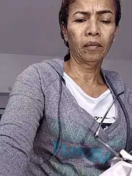 Merybeks online show from November 13, 2025, 10:36 am