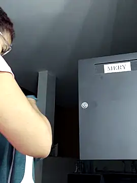 Merybeks online show from April 30, 2026, 9:59 am